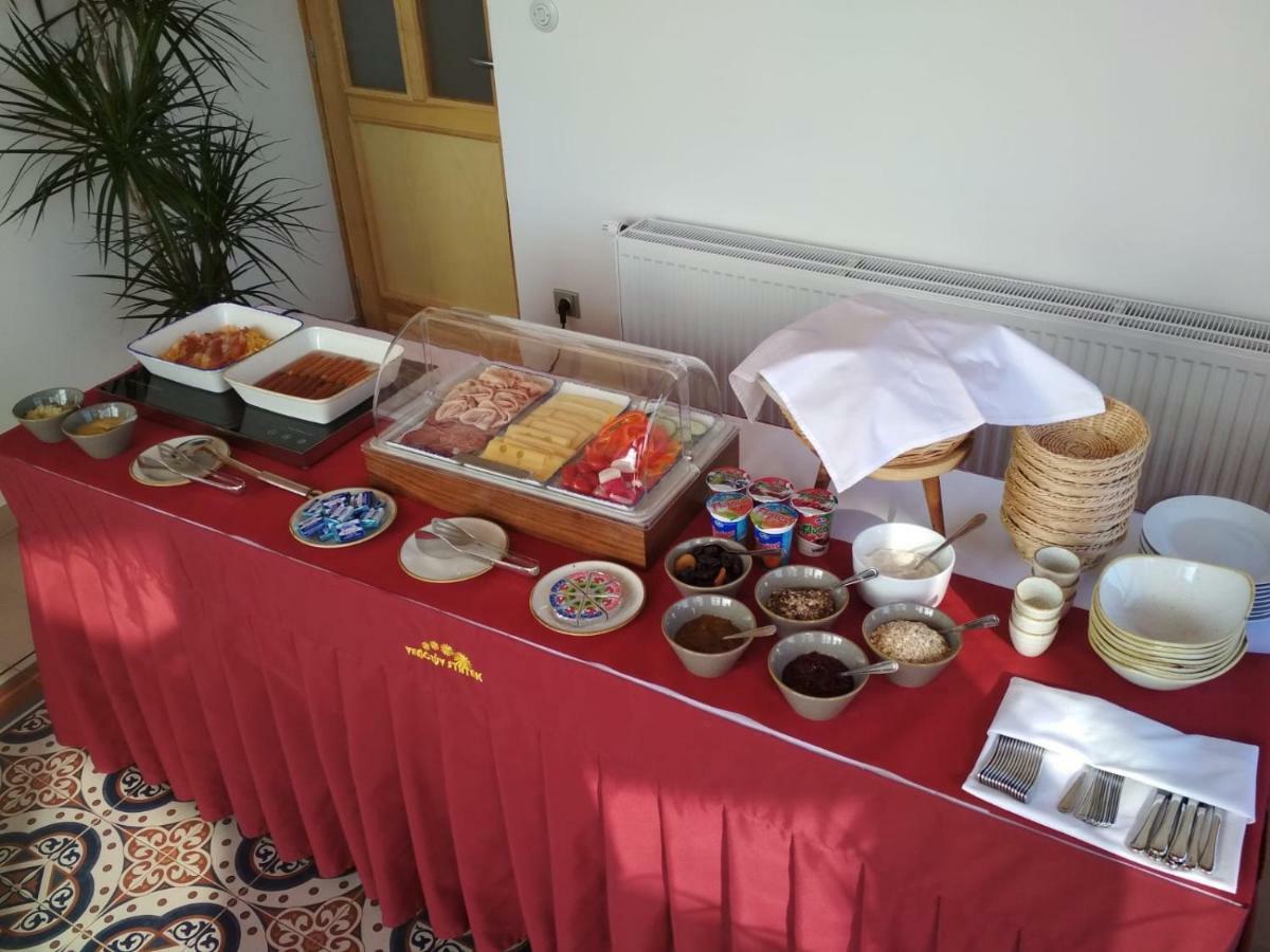 Vencluv Statek Hotel Javornice Luaran gambar