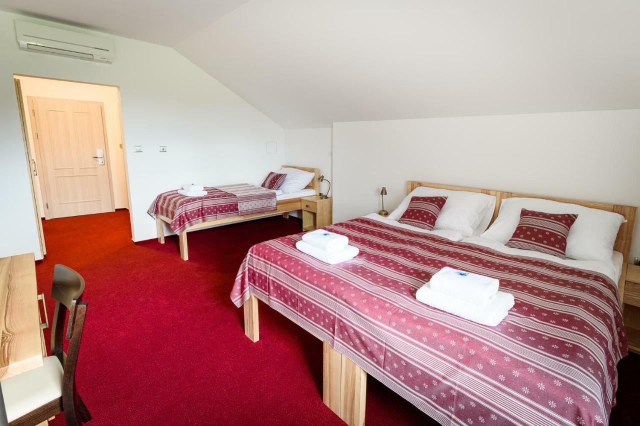Vencluv Statek Hotel Javornice Luaran gambar