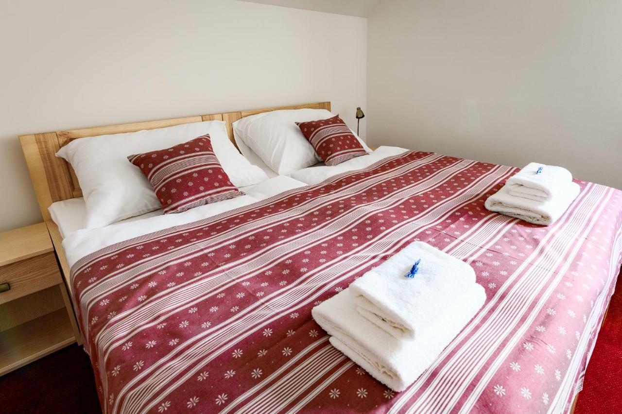 Vencluv Statek Hotel Javornice Luaran gambar